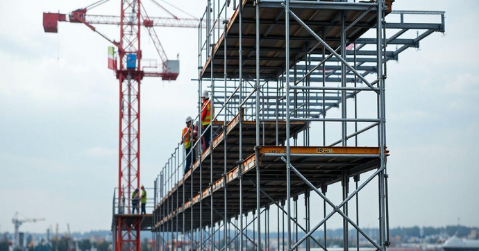 Andaime Suspenso: Seguran&ccedil;a e Efici&ecirc;ncia em Altura